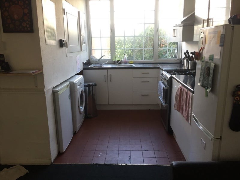 Room Swanwick Close in Greater London