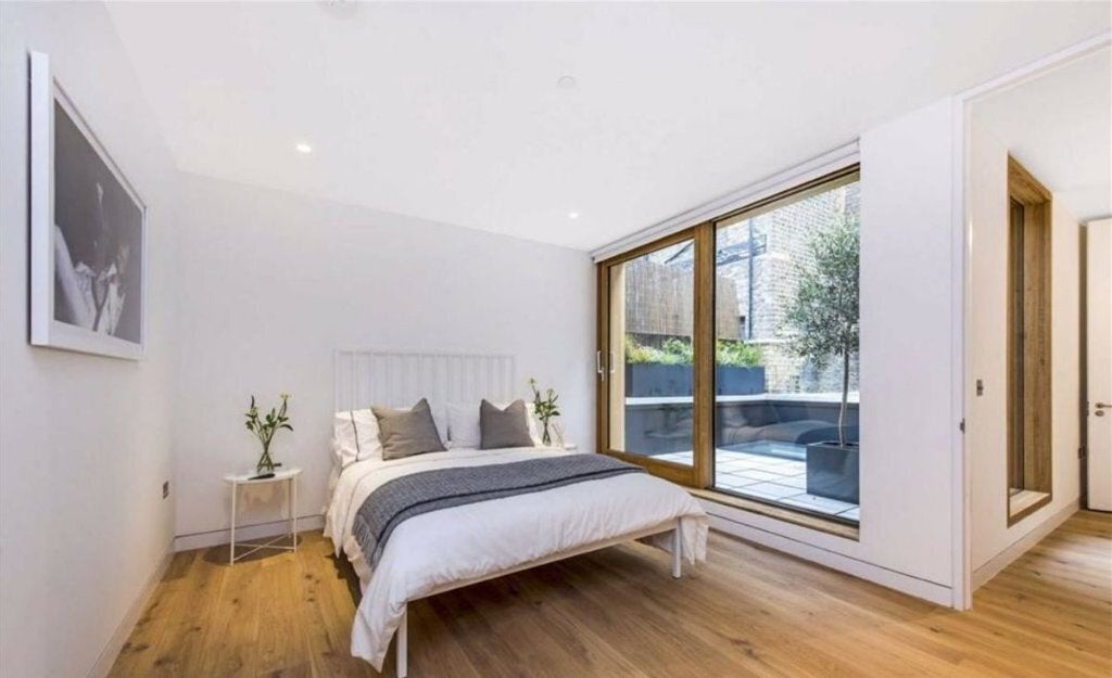 House Nottingham Place in City of Westminster