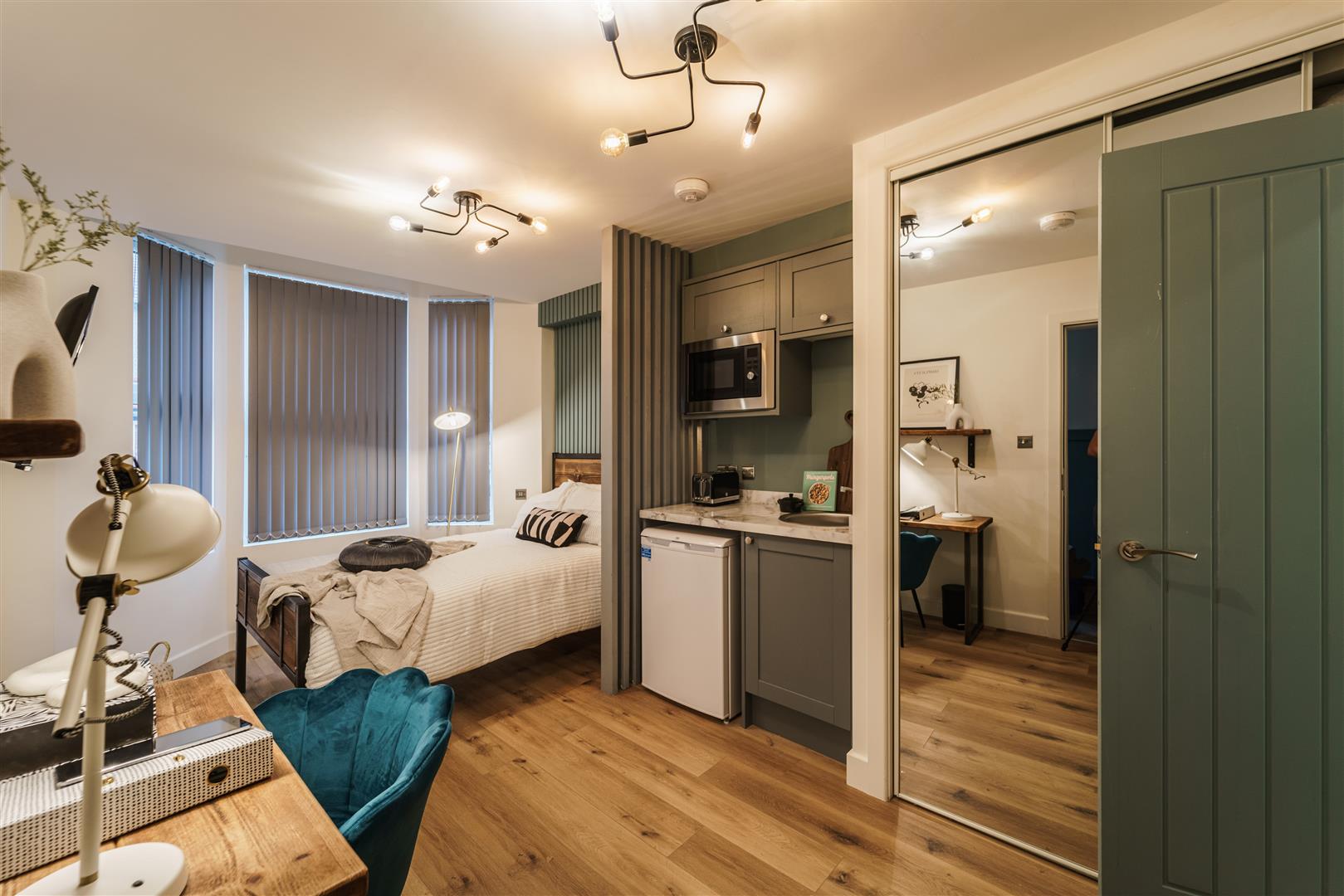 Room Highland Road in Coventry