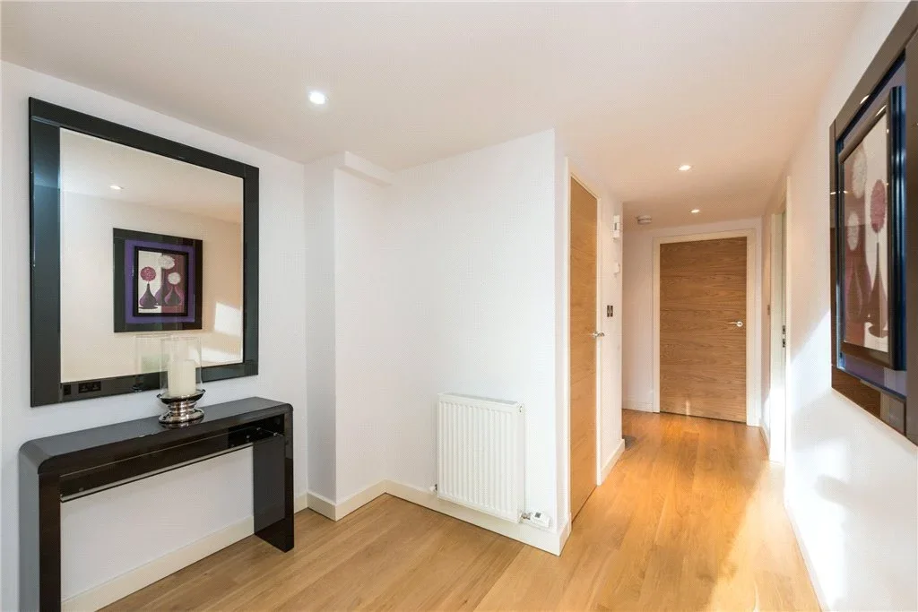 Flat Simpson Loan in City of Edinburgh