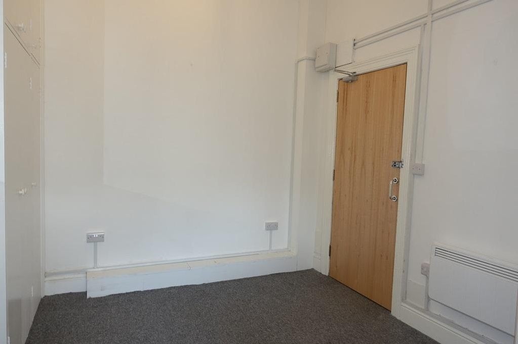 Flat Jevington Gardens in Eastbourne
