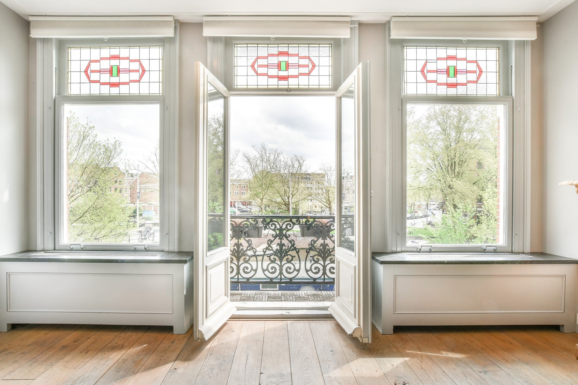 Flat Hugo de Grootkade in Amsterdam
