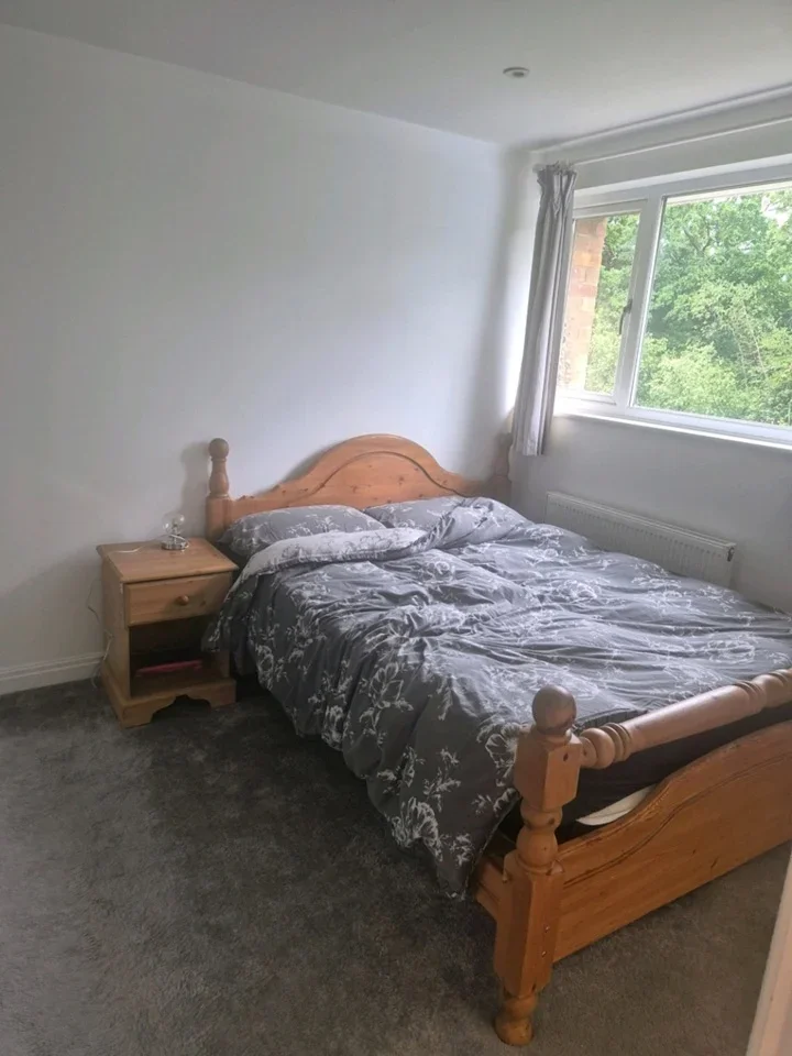 Room Oast House Close in Hythe End