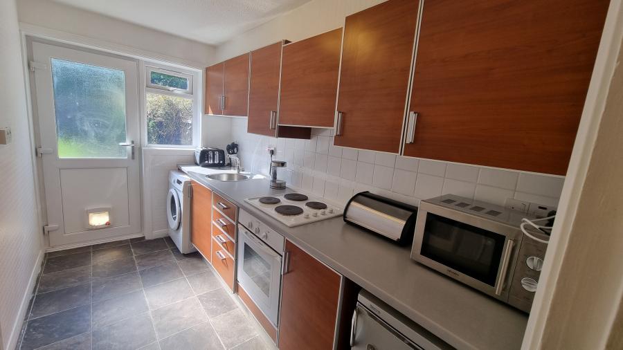Flat Lee Crescent North in Aberdeen City