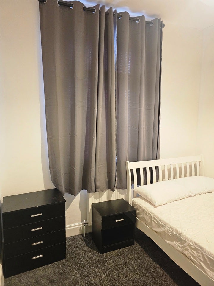 Room Oak Avenue in Newton-le-Willows