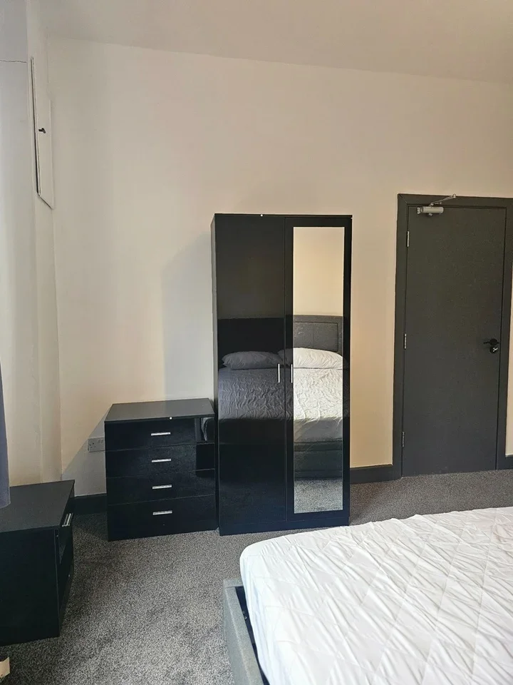 Room Oak Avenue in Newton-le-Willows