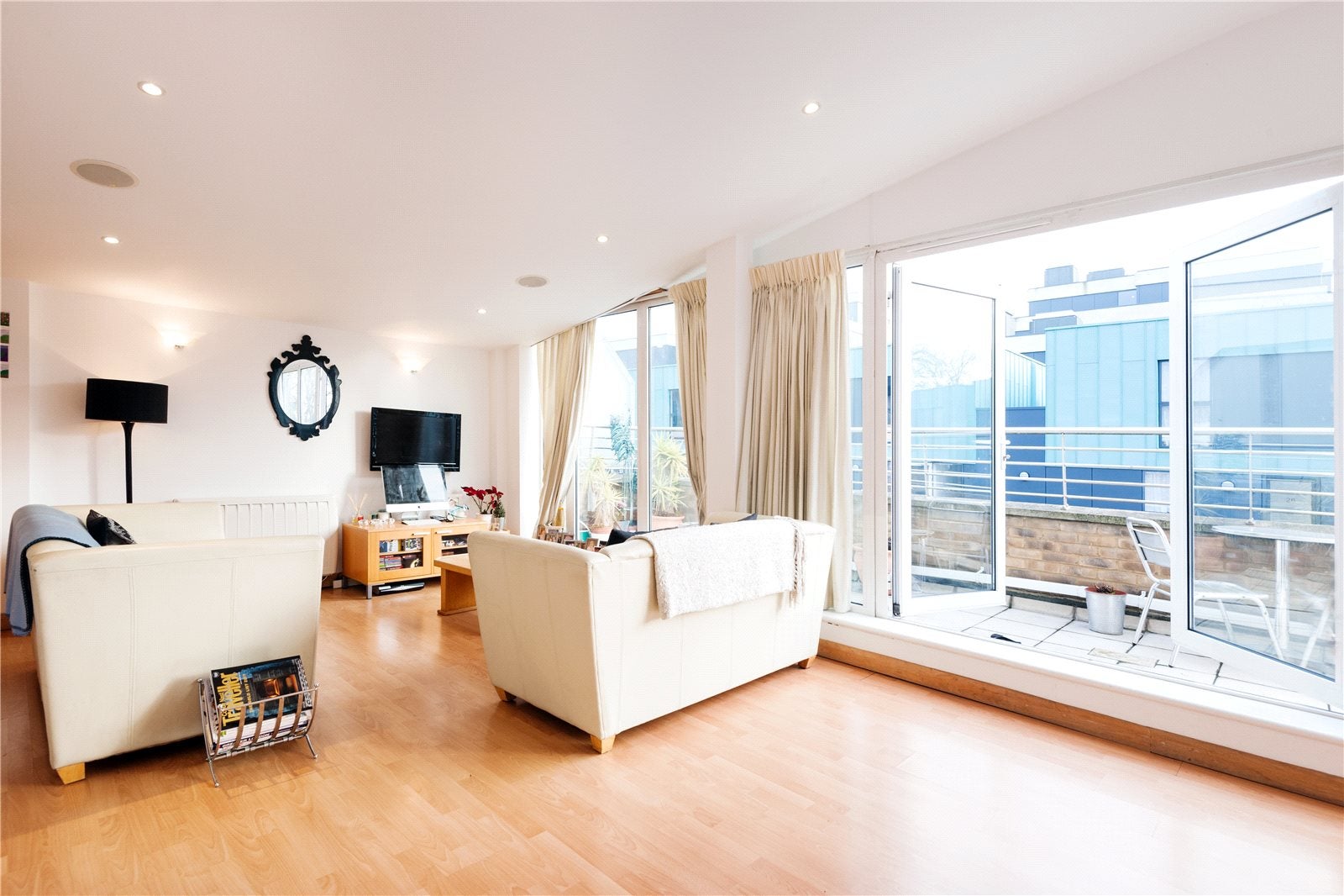 Flat Seward Street in Greater London