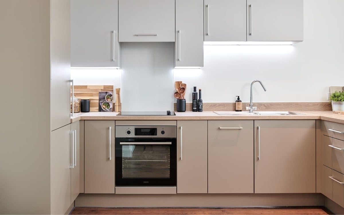 Flat Barking Wharf Square in Greater London