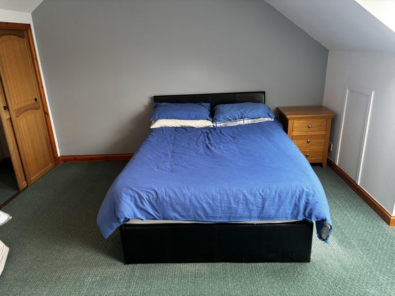 Room South Village in Pumpherston