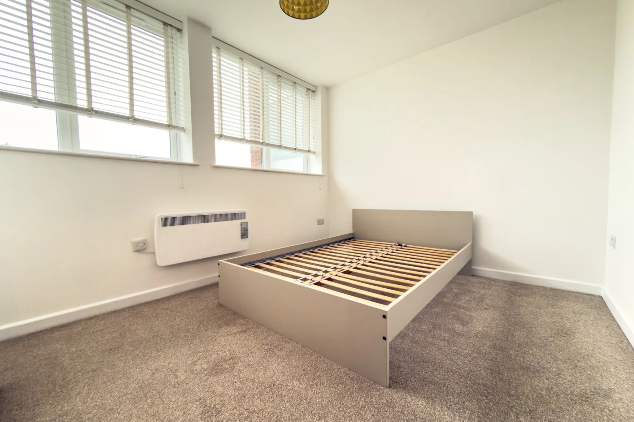 Flat Wella Road in Basingstoke and Deane