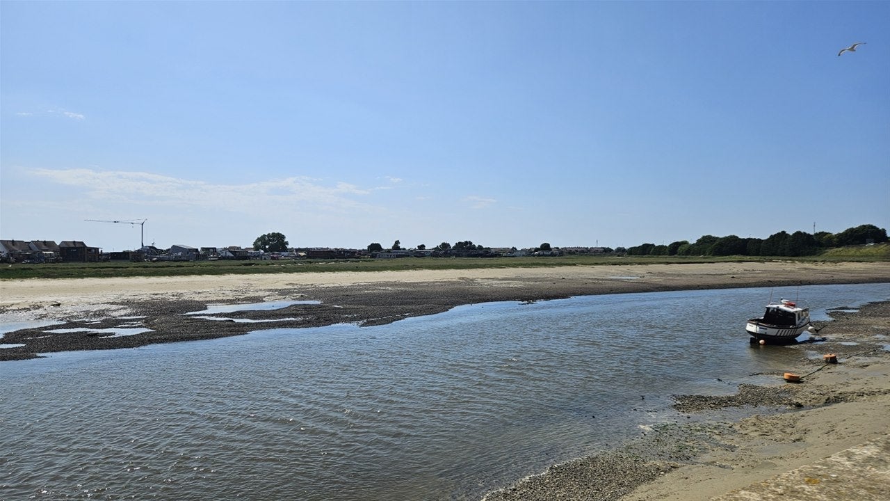 Flat High Street in Adur