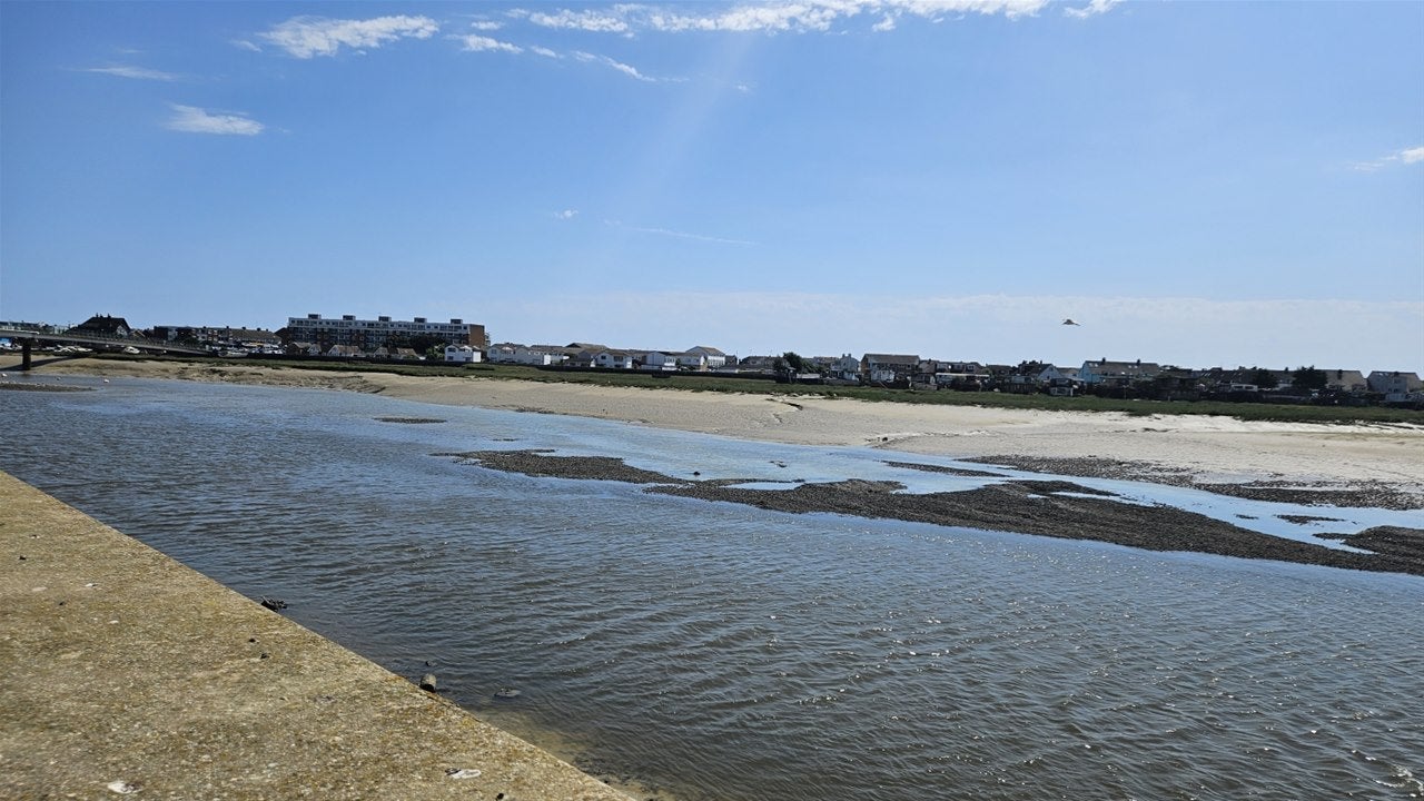 Flat High Street in Adur