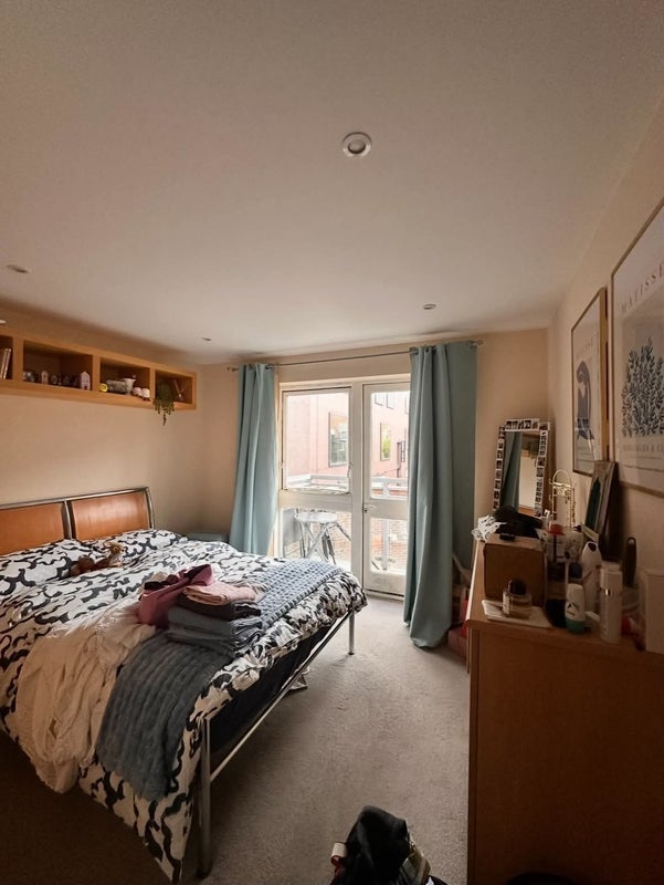 Flat Hoxton Square in Greater London