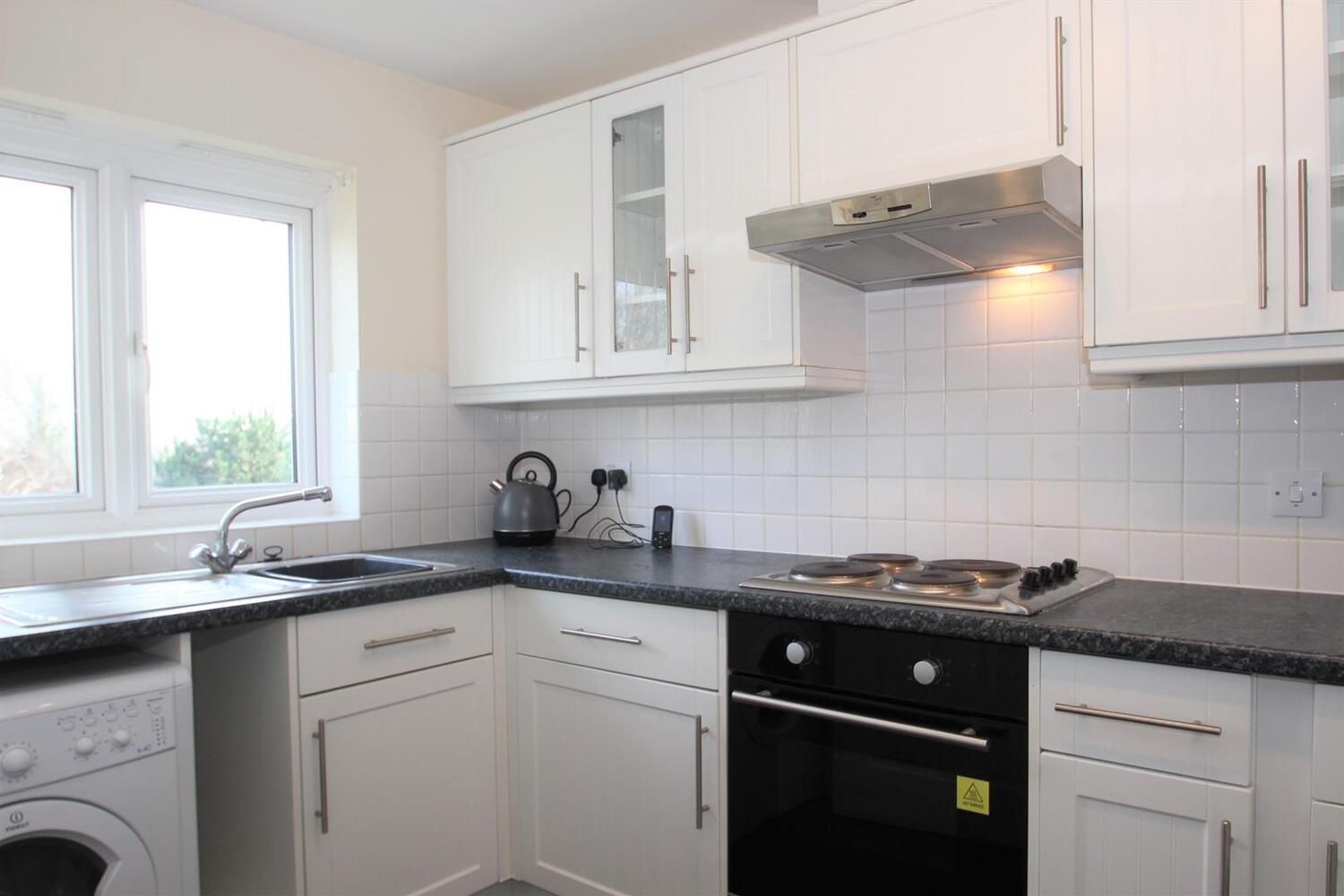Flat Amherst Place in Ryde