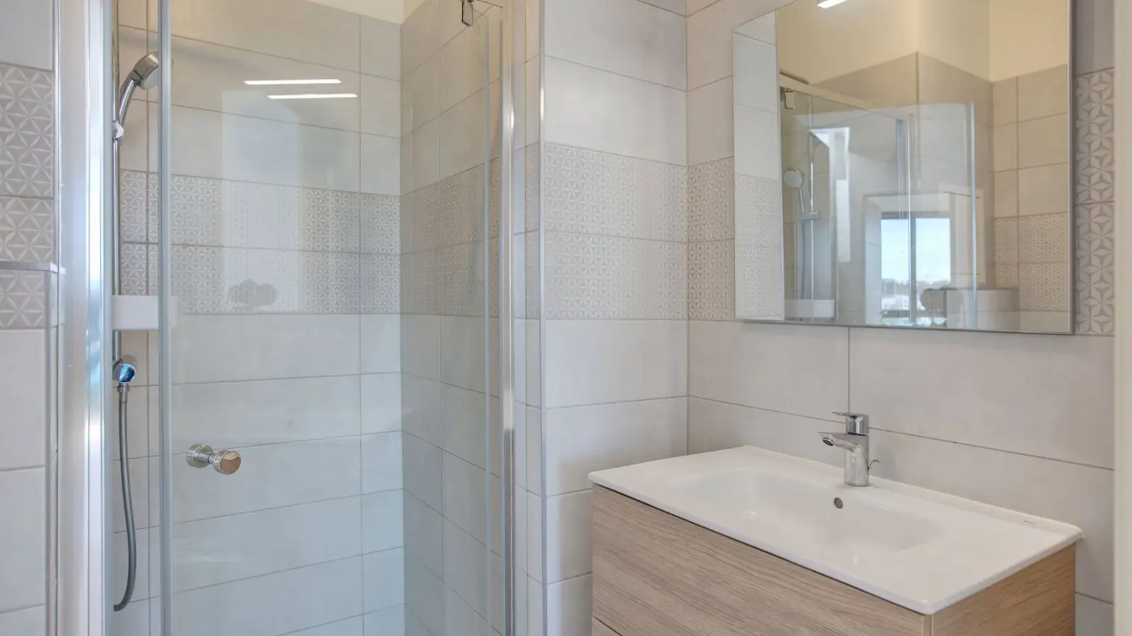 Appartement Pont Jacques Chaban-Delmas à Bordeaux