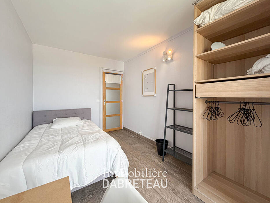 Chambre Rue du Parc à Bron