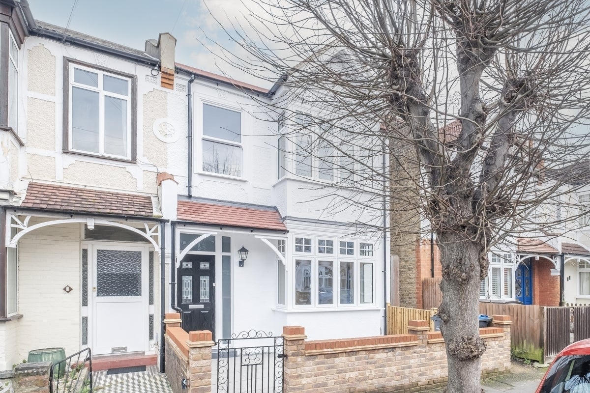 House Winifred Road in Greater London
