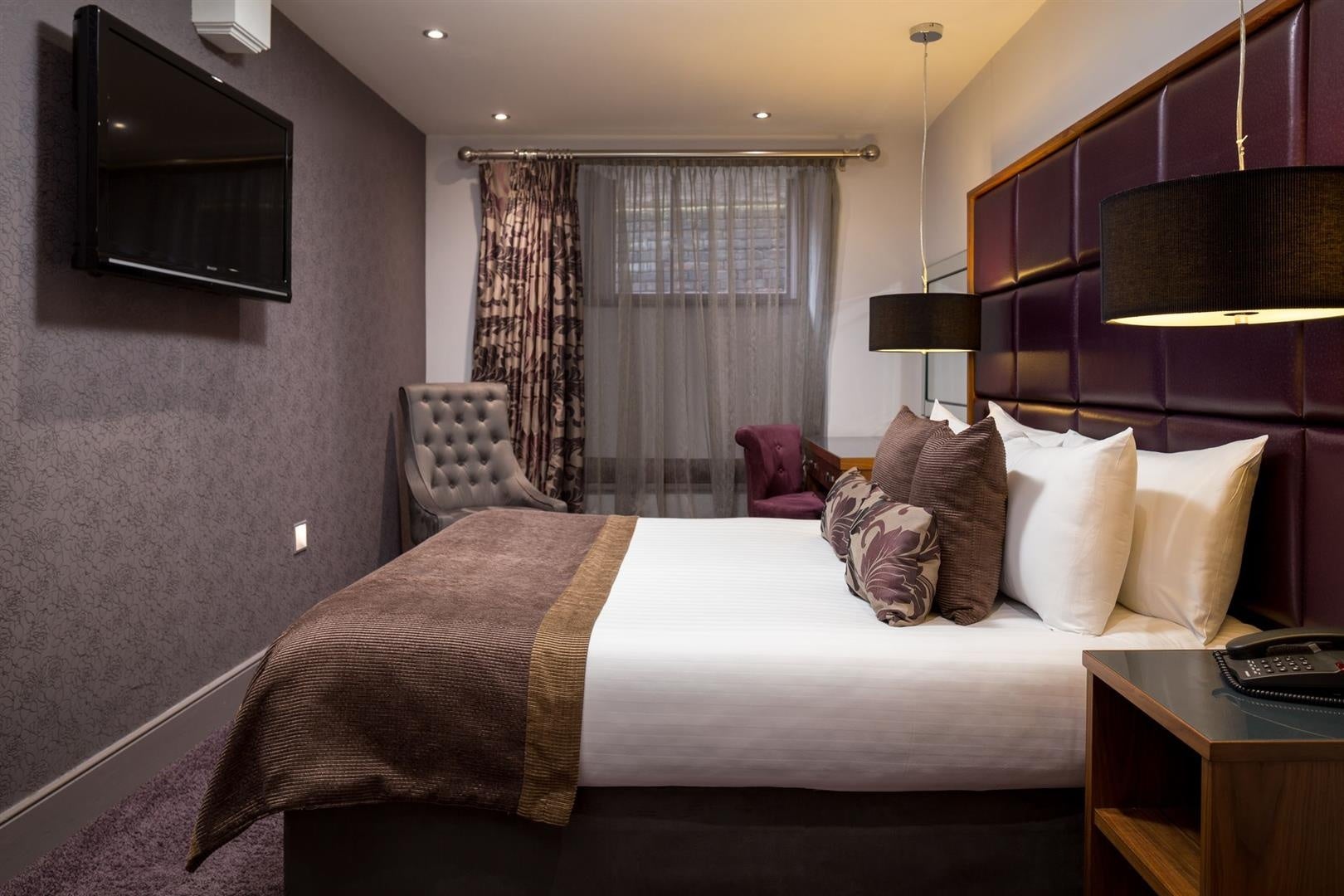 Room Hanover Square in Newcastle upon Tyne