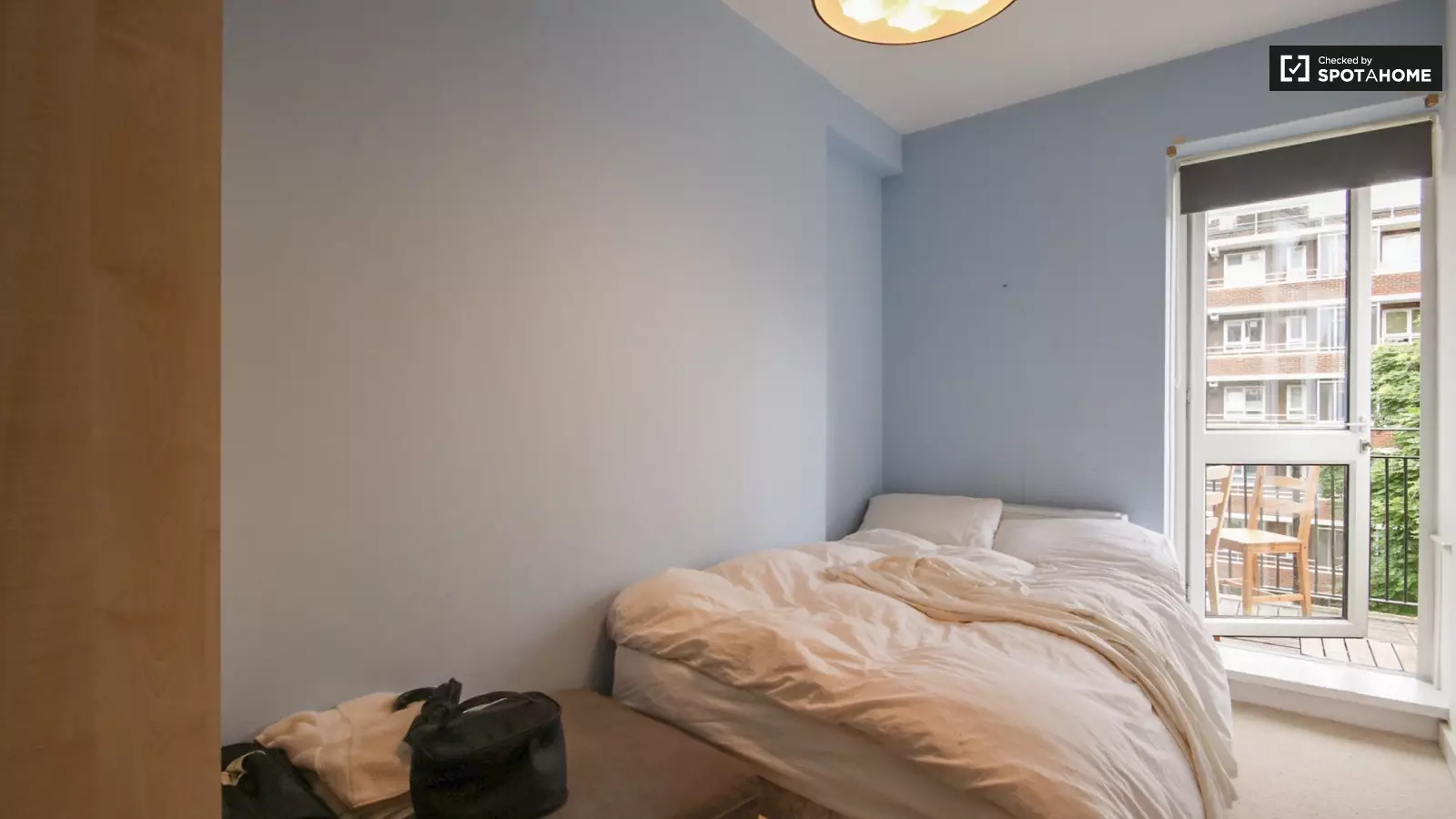 Room Parry Road in City of Westminster