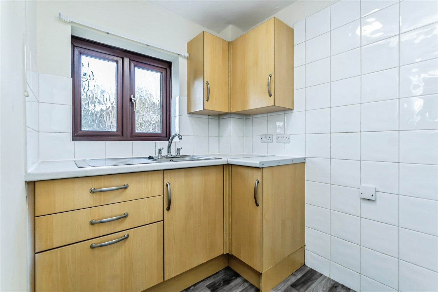 Flat Stanhope Road in Greater London