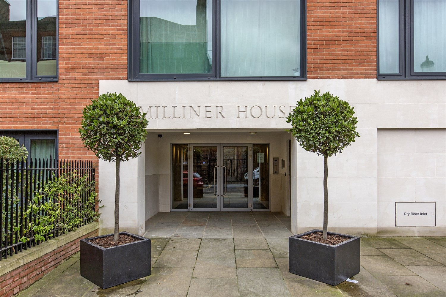 Flat Fulham Road in Greater London