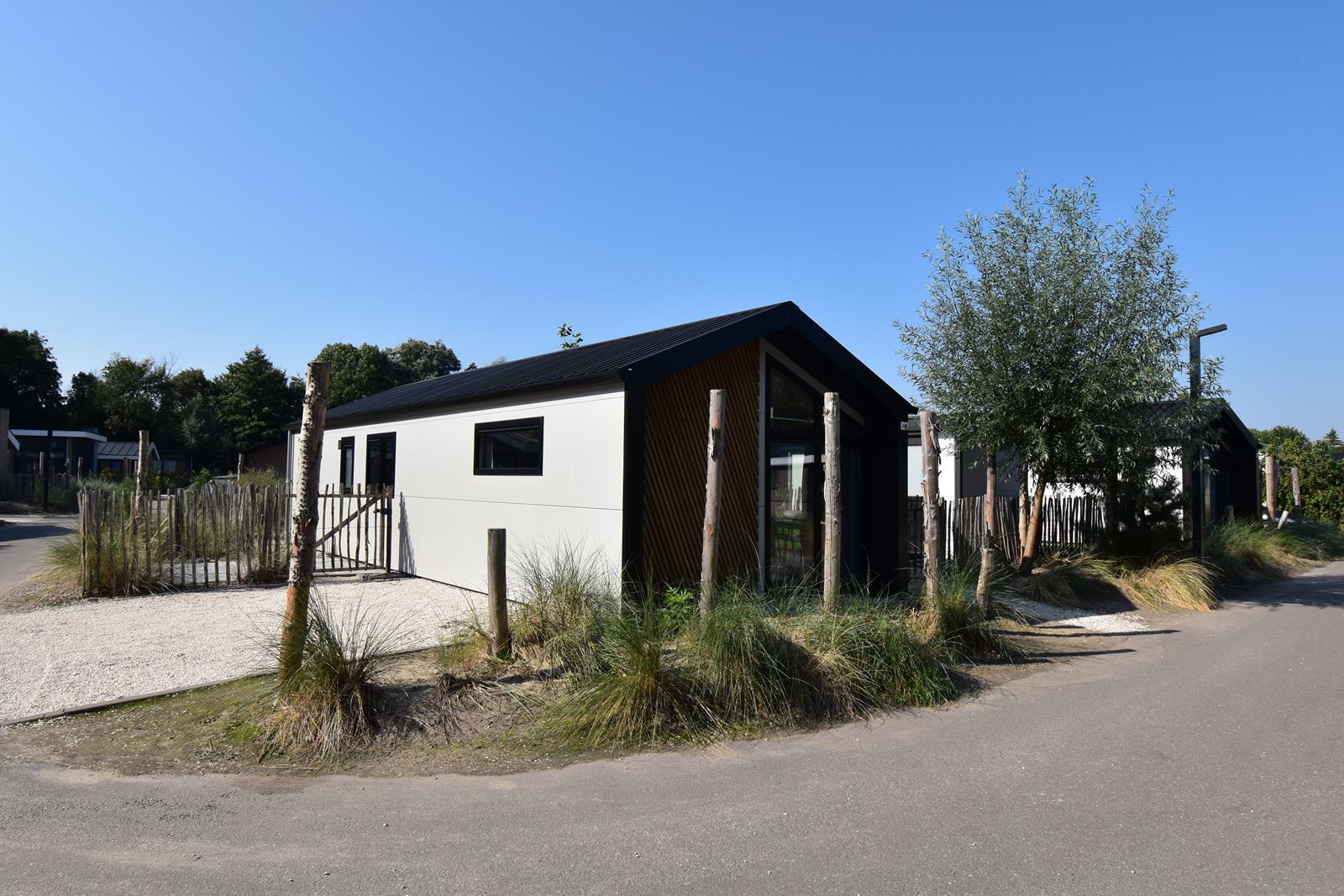 Huis Parkweg 2 638 in Hellevoetsluis