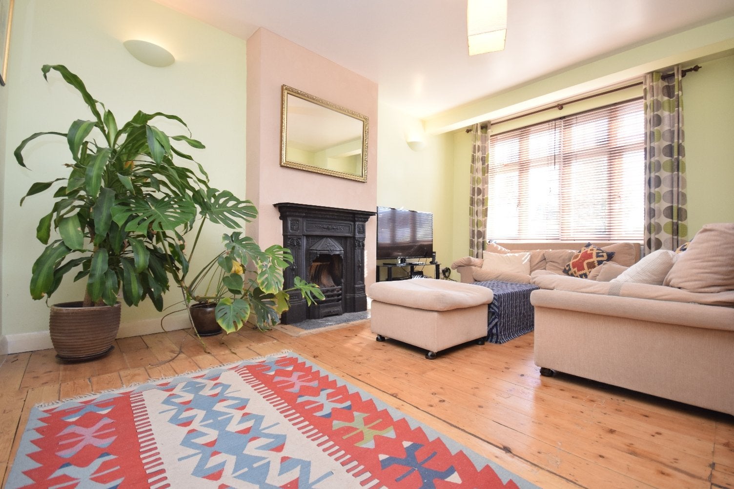 House Southborough Lane in Greater London