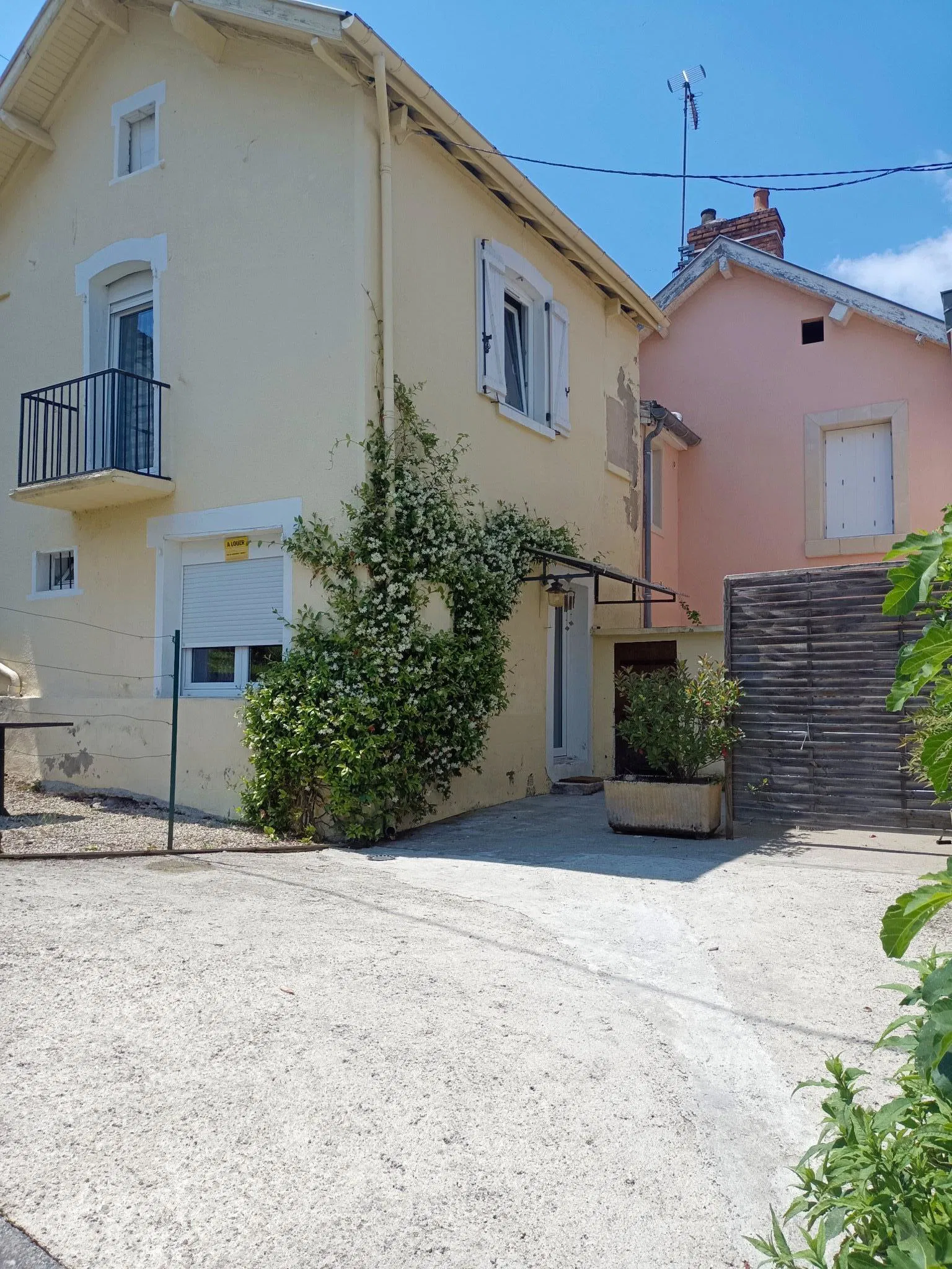 Maison Rue Edith Piaf à Cransac-les-Thermes