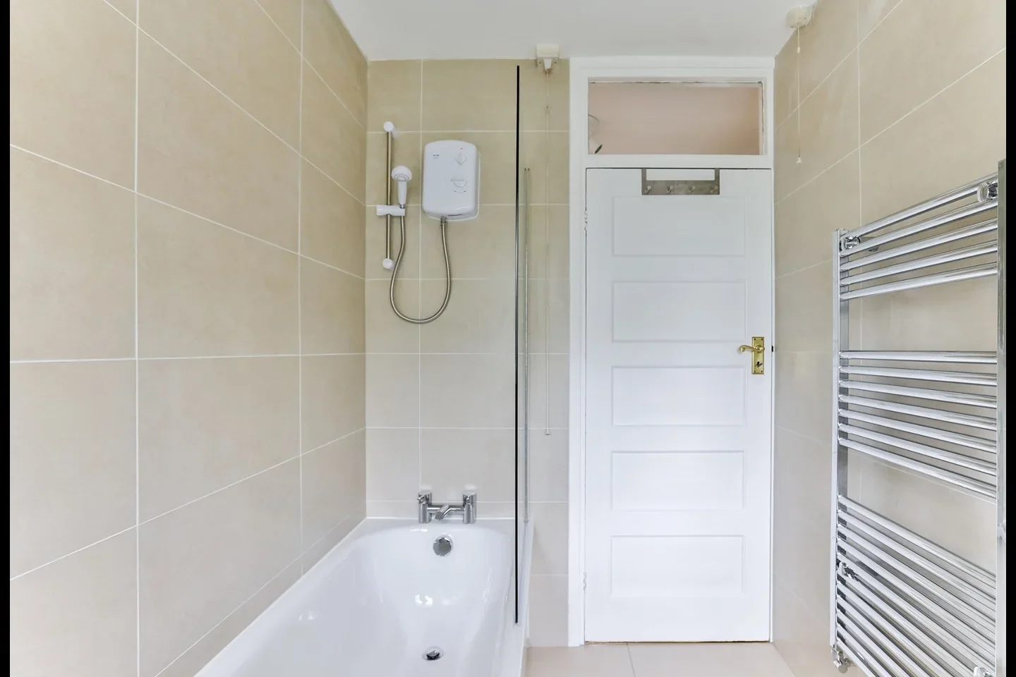 Flat Litchfield Way in Greater London