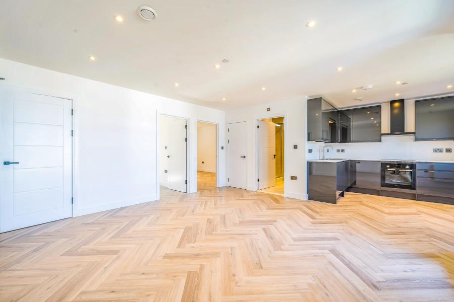 Flat Beechcroft Manor in Elmbridge