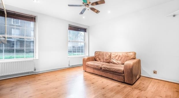 Flat Tilson Gardens in Greater London