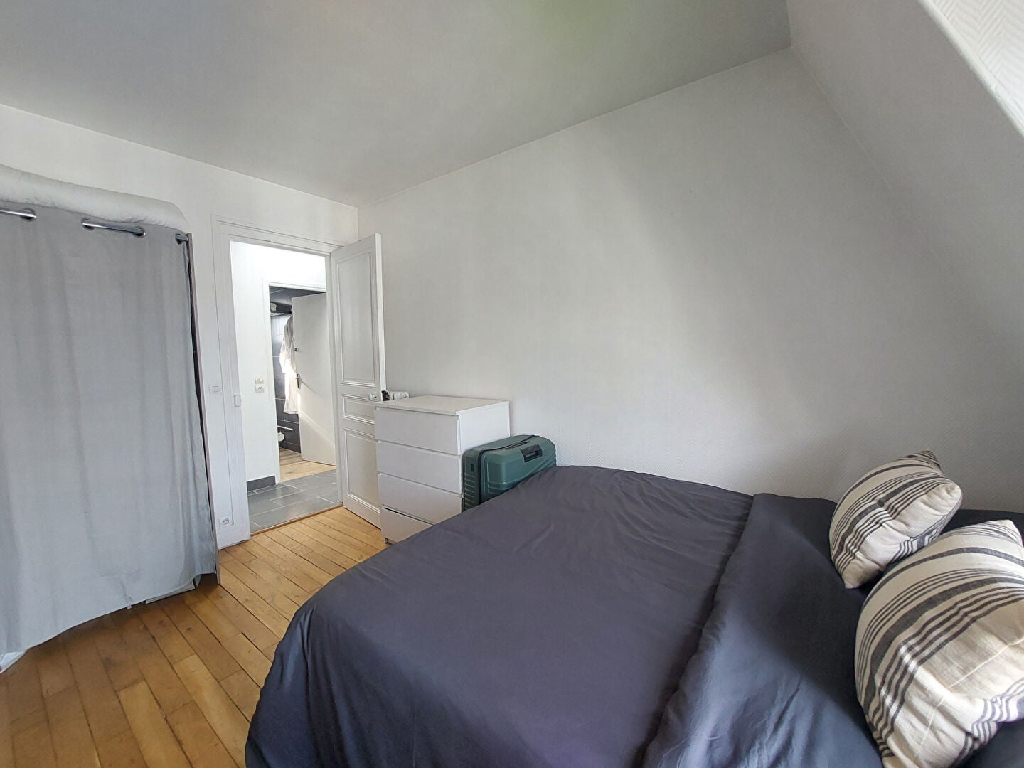 Flat Rue Lapeyrère in Paris