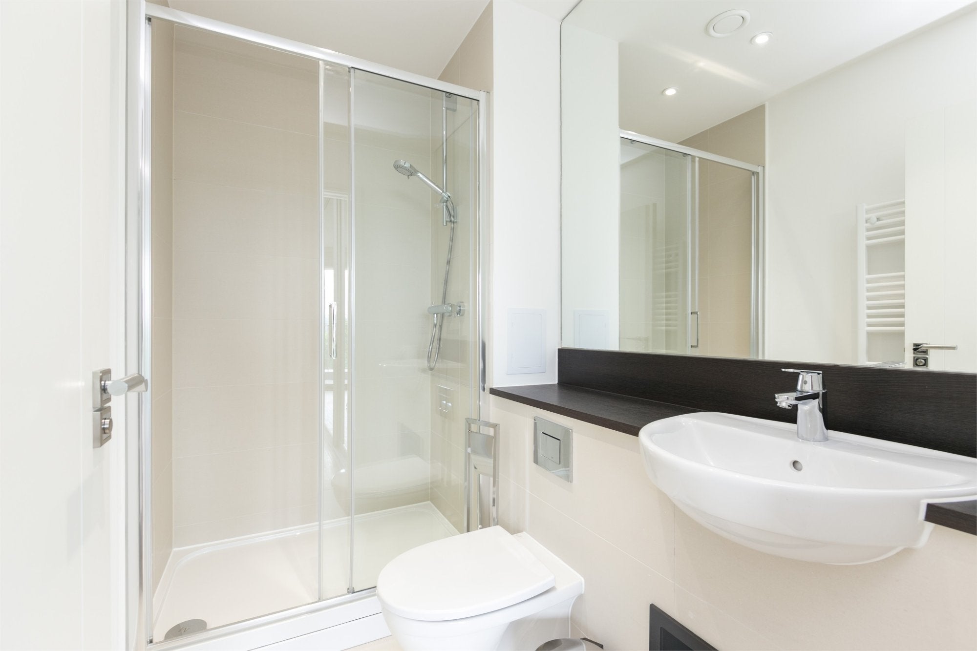 Flat Bramwell Way in Greater London