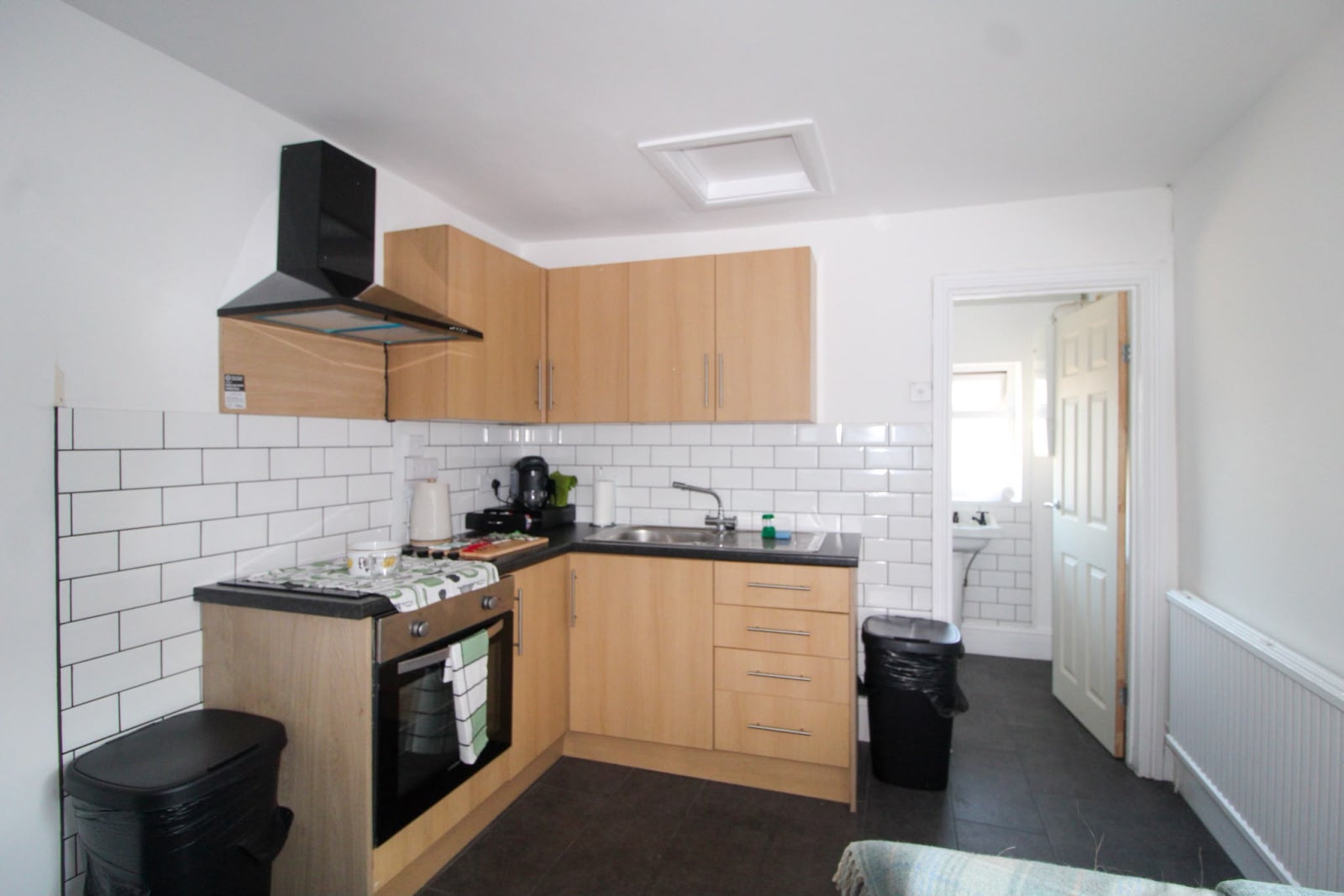Flat Cowbridge Road East in Cardiff County