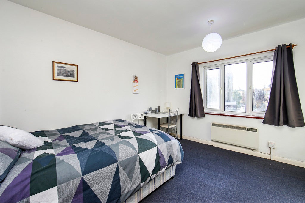 Flat Fairfield Gardens in Greater London
