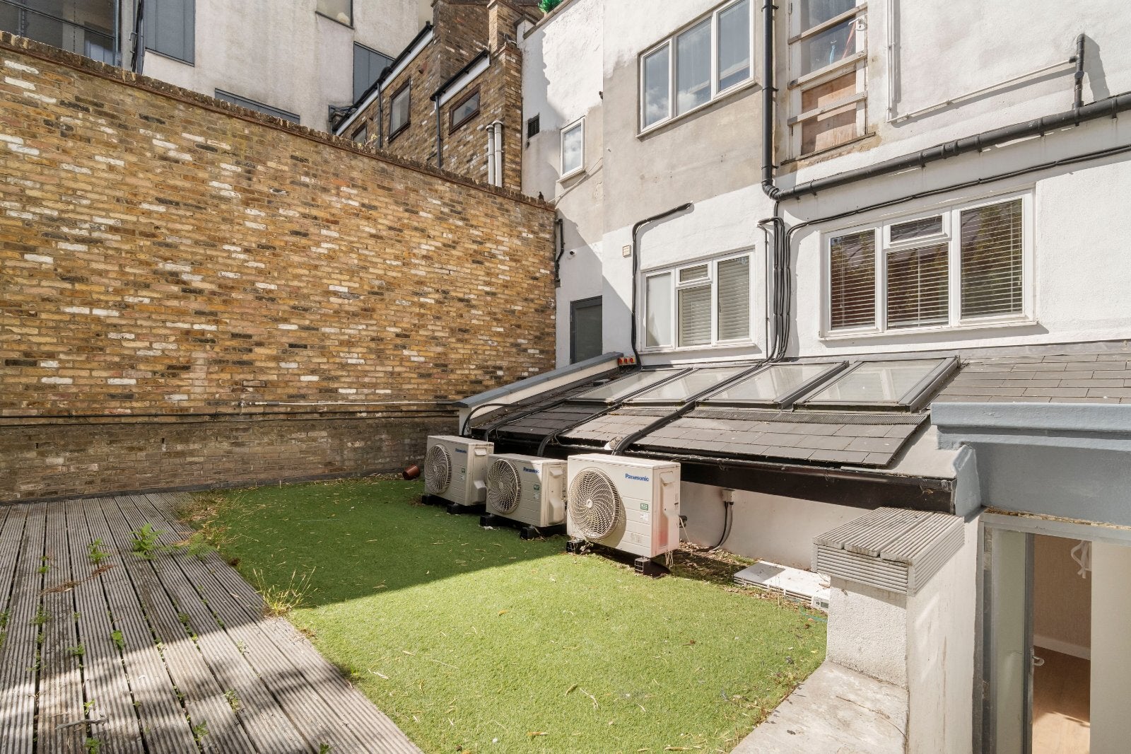 Flat Goswell Road in Greater London