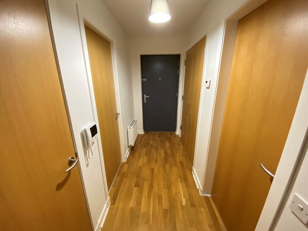Flat Granton Park Avenue North in City of Edinburgh