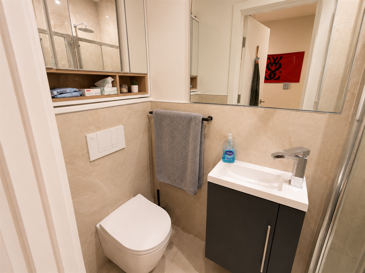 Flat Bristol Gardens in City of Westminster