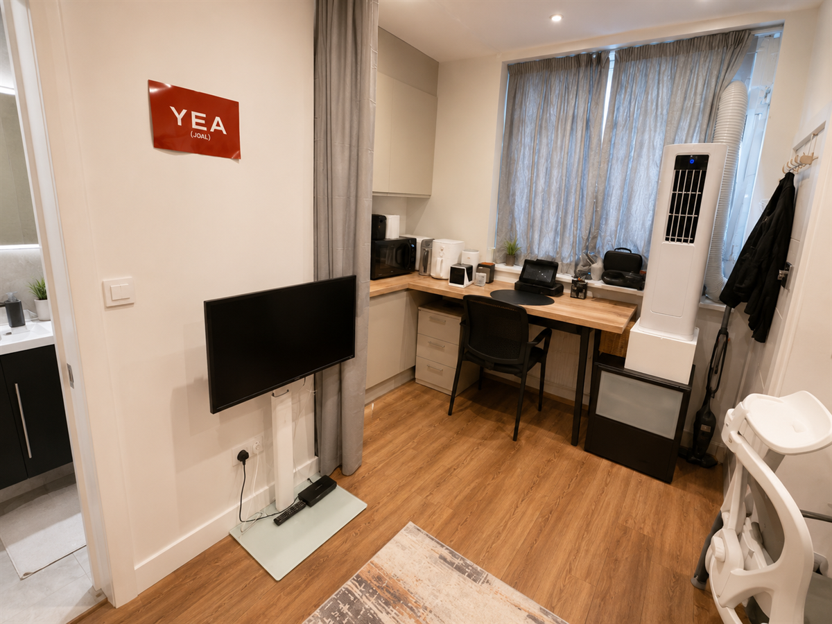 Flat Bristol Gardens in City of Westminster