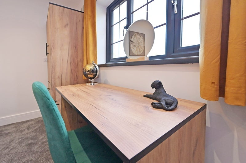 Room Oliver Road in Stoke-on-Trent