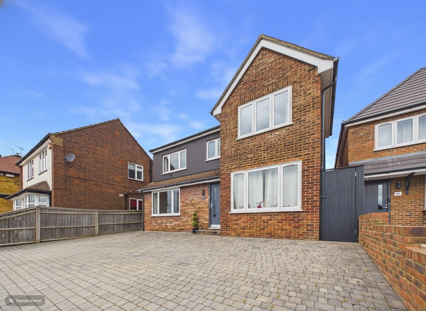 House Crouchfield in Dacorum