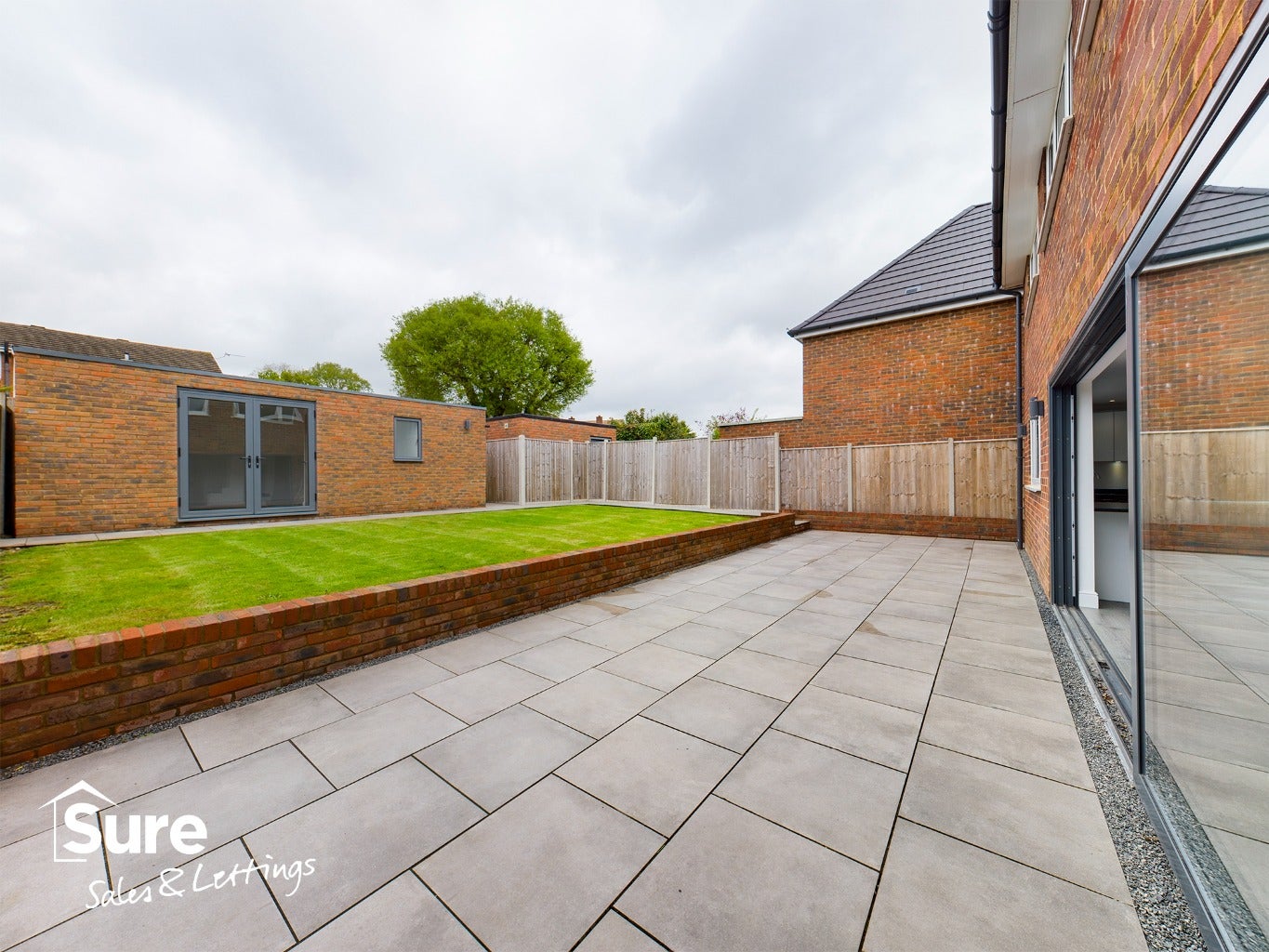 House Crouchfield in Dacorum
