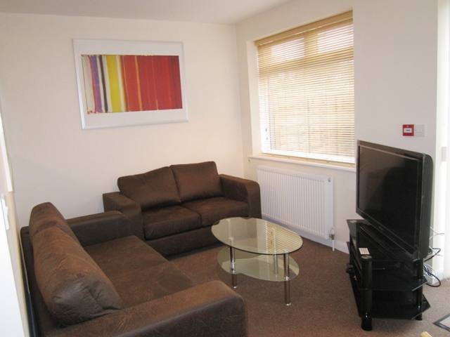 Room Newland Park Drive in York