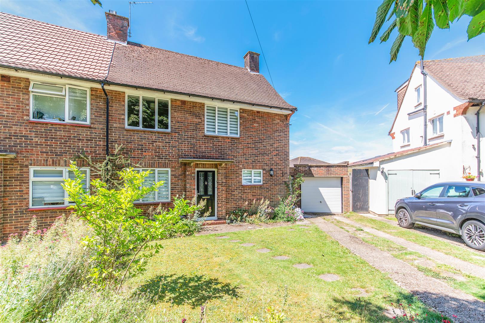House Barnfield in Reigate and Banstead
