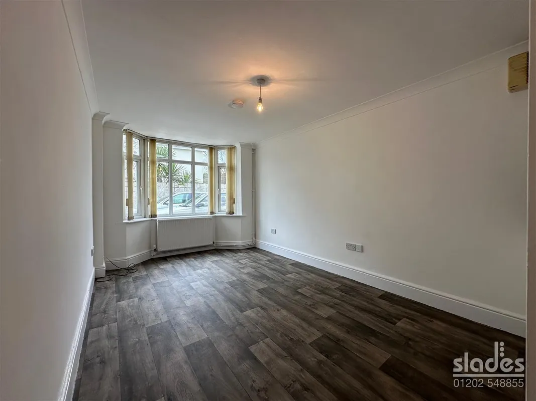 Flat Tregonwell Road in Bournemouth