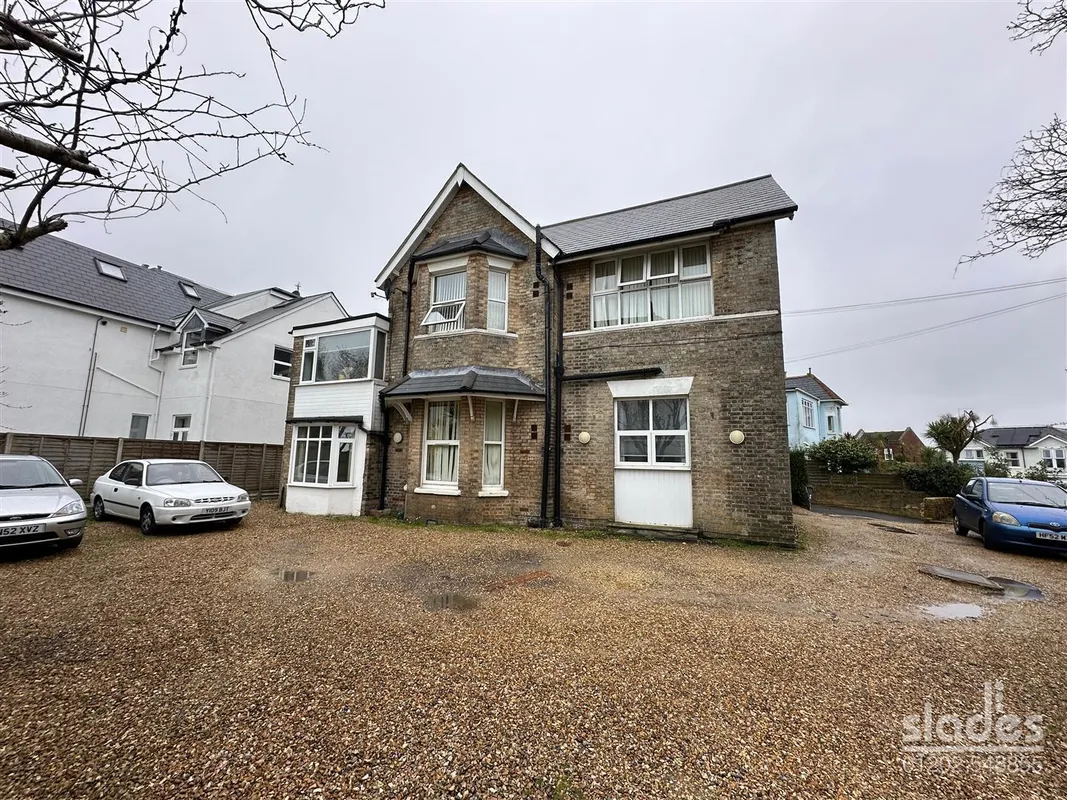 Flat Tregonwell Road in Bournemouth