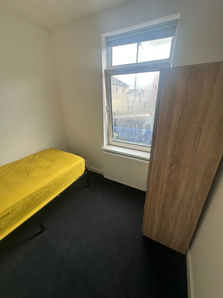 Room Holly Street in Wakefield