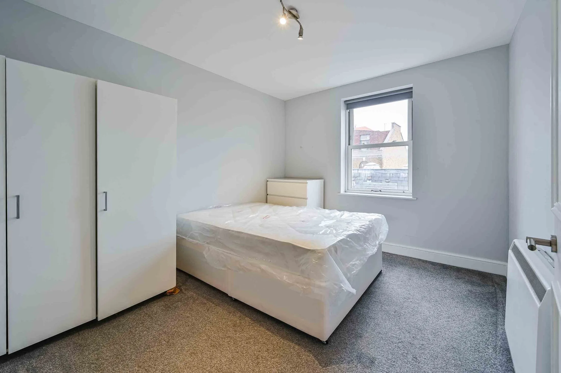 Flat Camden High Street in Greater London