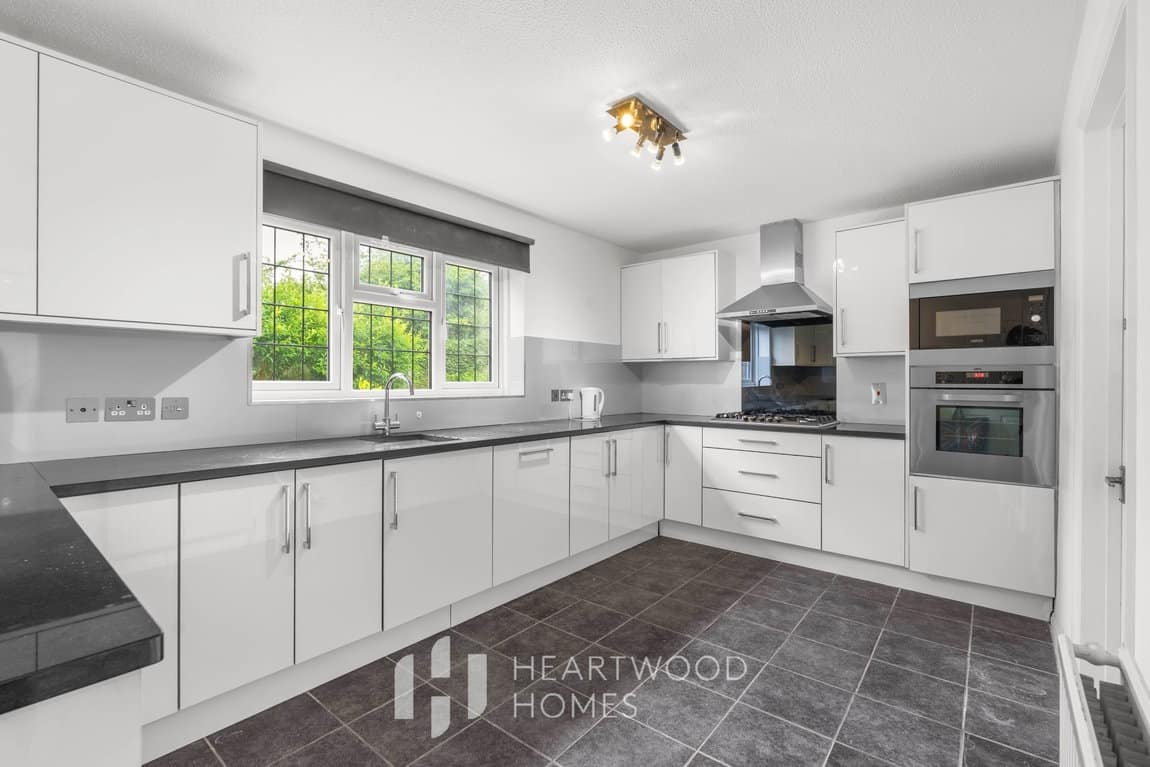 House Havercroft Close in St Albans
