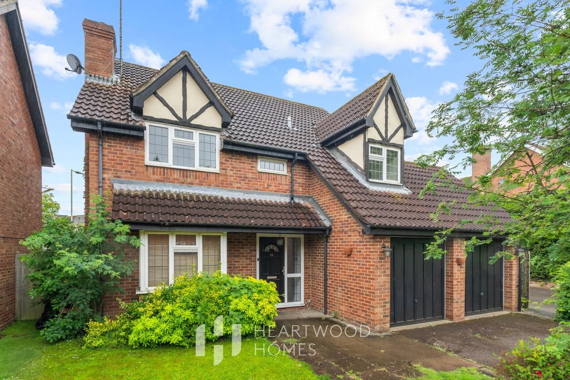 House Havercroft Close in St Albans
